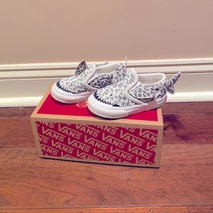 VANS Slip-on V Shark